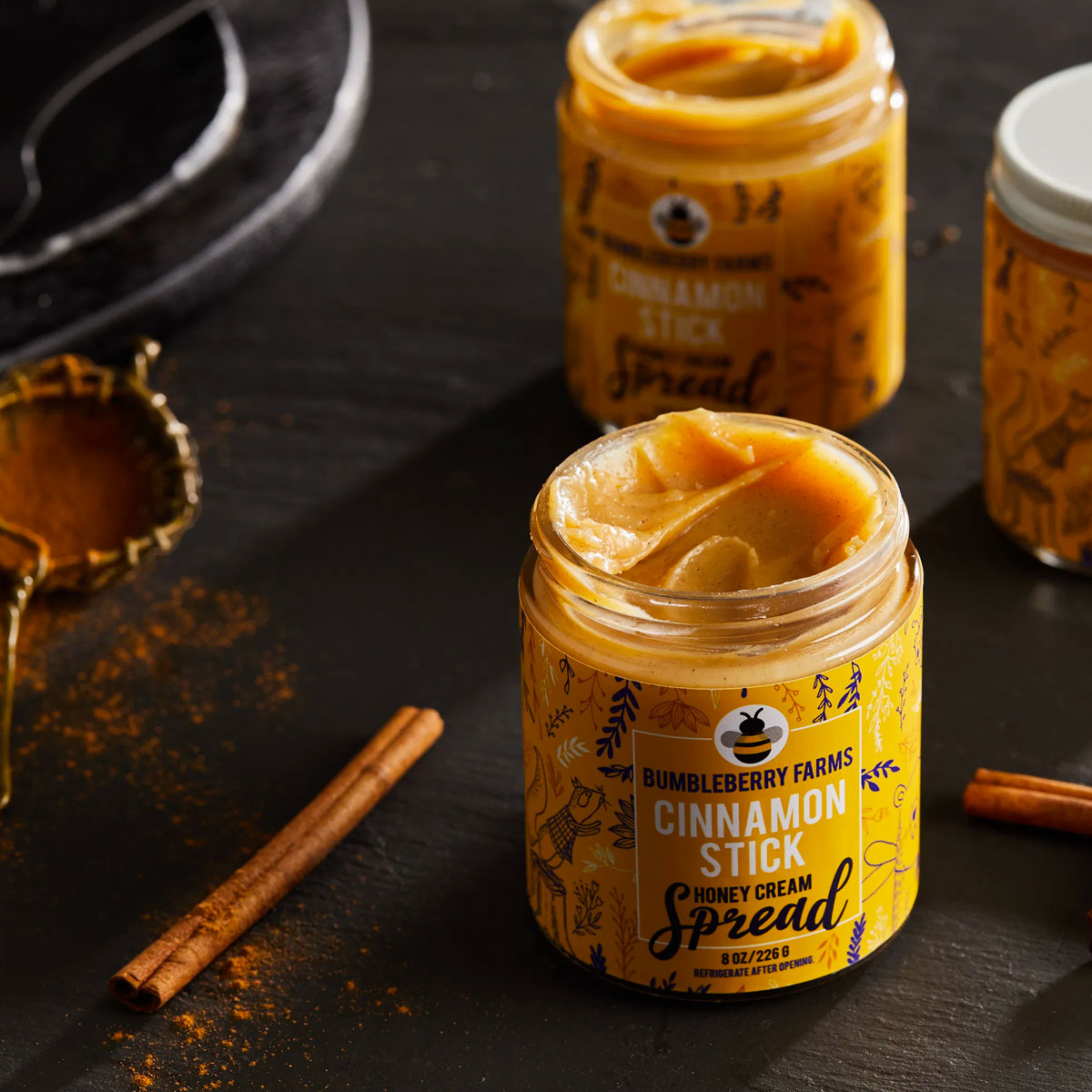 Cinnamon Stick Honey Cream Spread